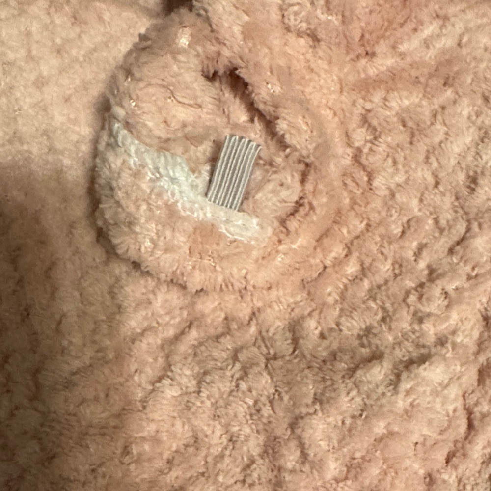 Soft Pink Turban Towel, Loofah Bath Sponge, and Hair Clip Spa Set - Picture 4 of 7